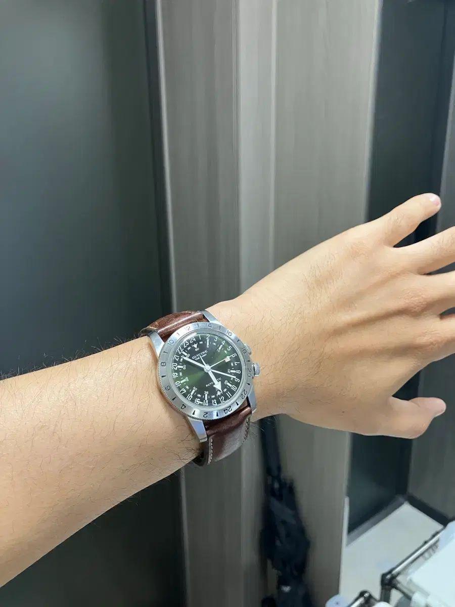  GLYCINE エアーマン ダッチェス 緑版 売れ筋 自動巻き時計 腕時計(アナログ)