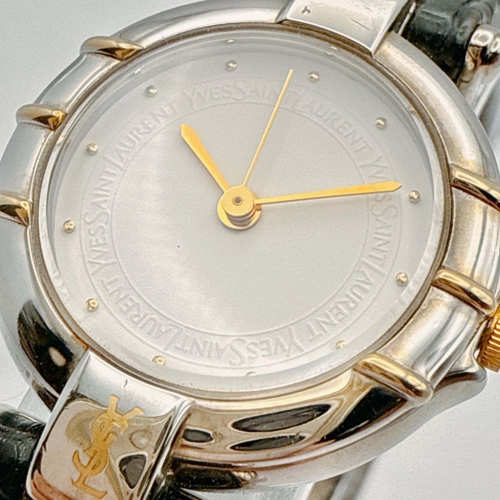 美品 サンローラン YVESSAINTLAUREN デイト 腕時計 F196 YSL腕時計 イヴ・サンローラン腕時計 クォーツレディース イヴサン
