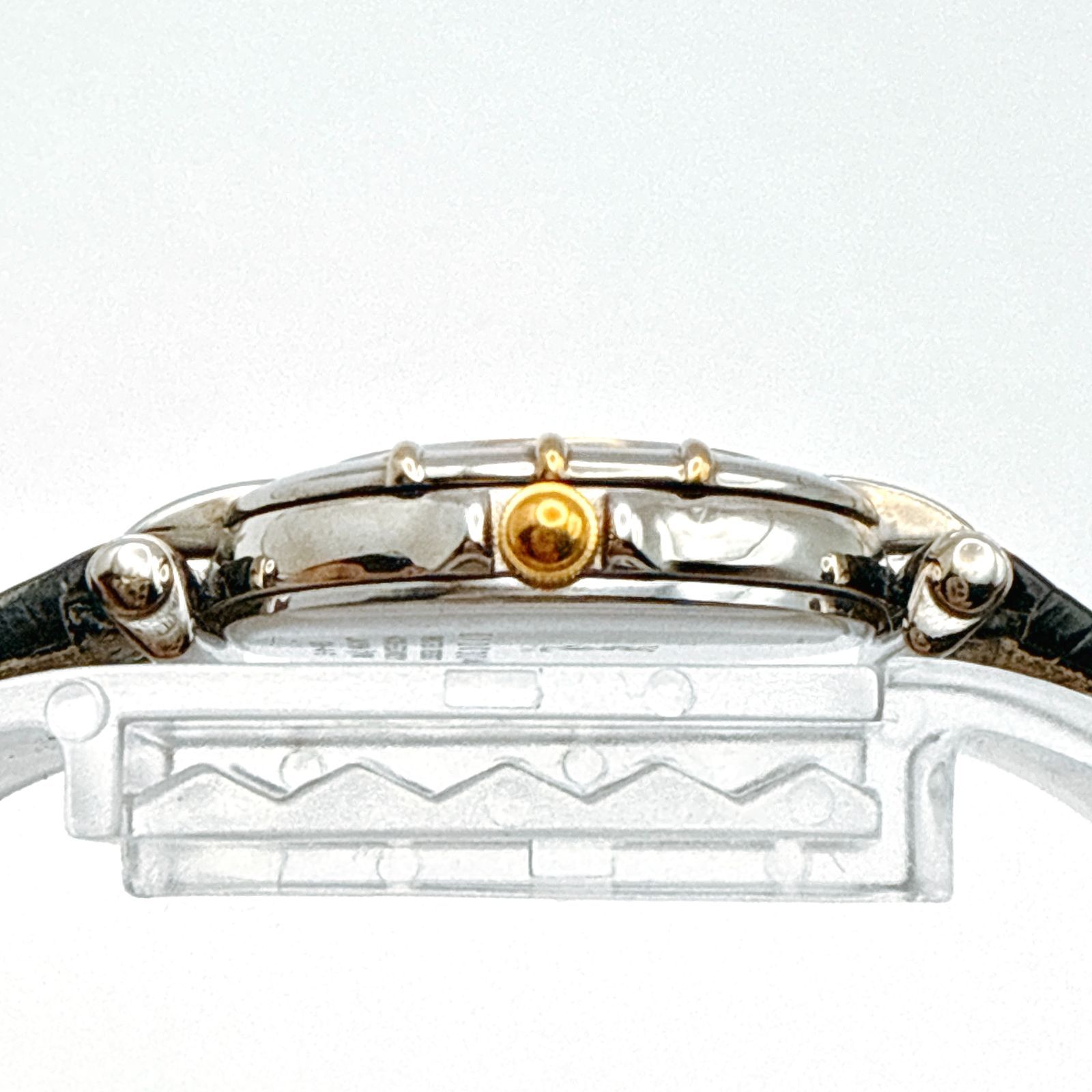 【イヴ・サンローラン 時計】ラウンドモデル コンビ ホワイト文字盤 ☆極美品☆ イヴ・サンローラン 時計】ラウンドモデル コンビ ホワイト文字盤 ☆極