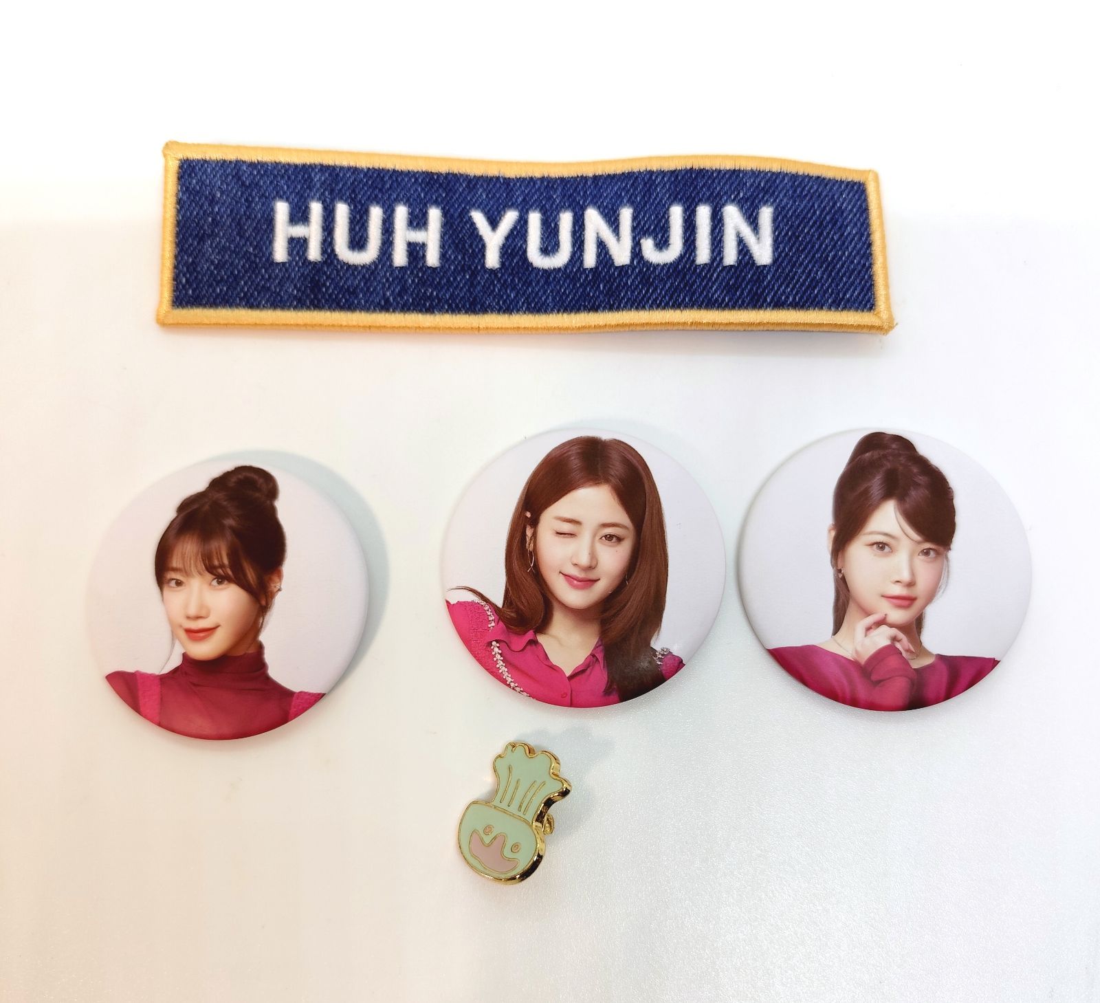 Le Sserafim ルセラフィム トートバッグと缶バッジ、ワッペンバッジ