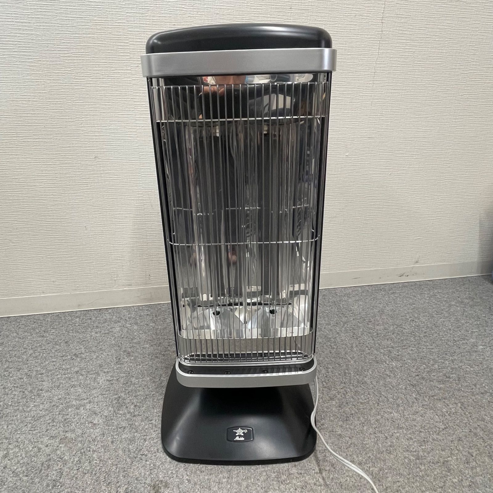 中古品　アラジン遠赤グラファイトヒーター AEH-2G10AJ(W) アラジン 遠赤グラファイトヒーター グリーン AEH-2G10AJ 中古品 2025