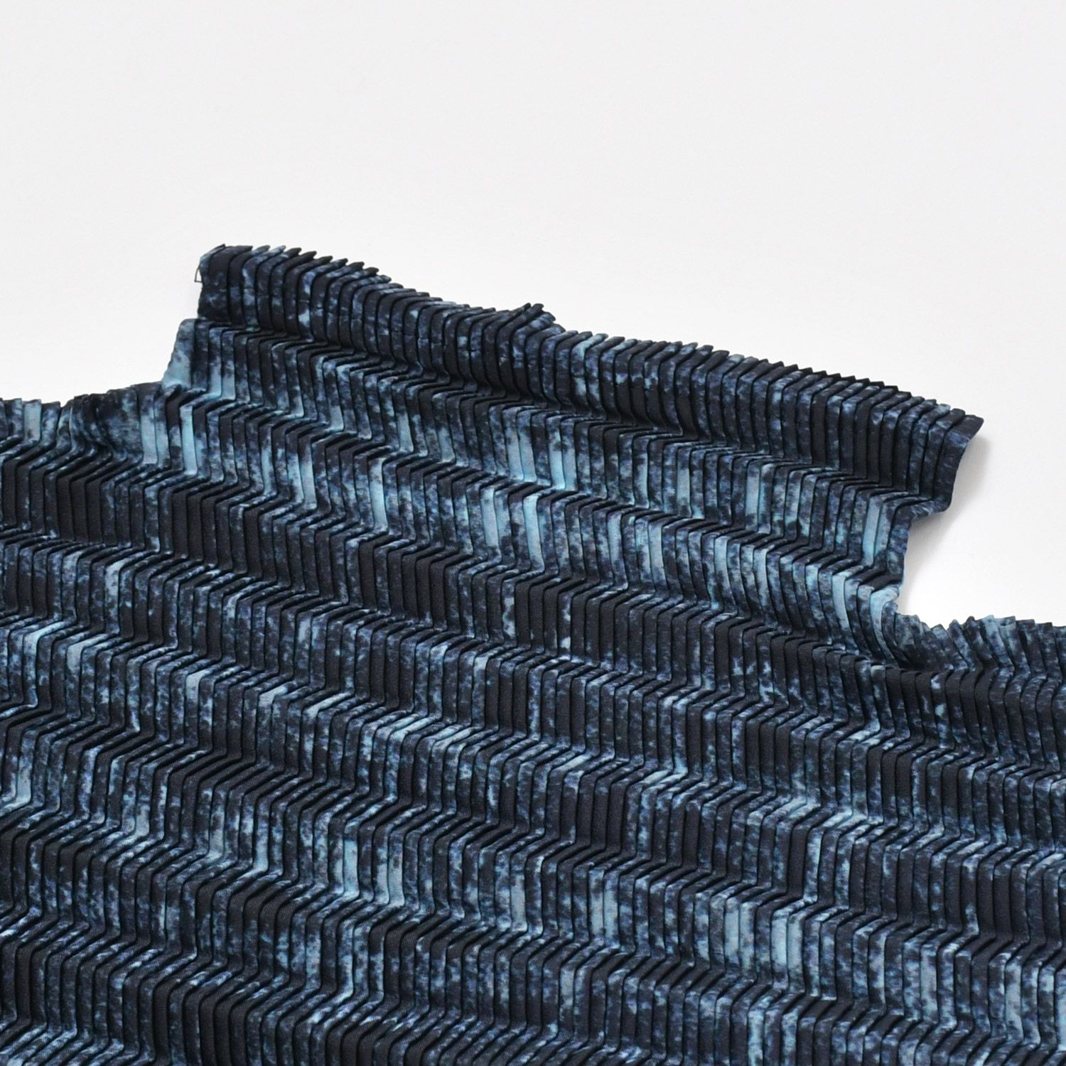 極美品 ISSEY MIYAKE イッセイミヤケ プリーツプリーズ 長袖Tシャツ