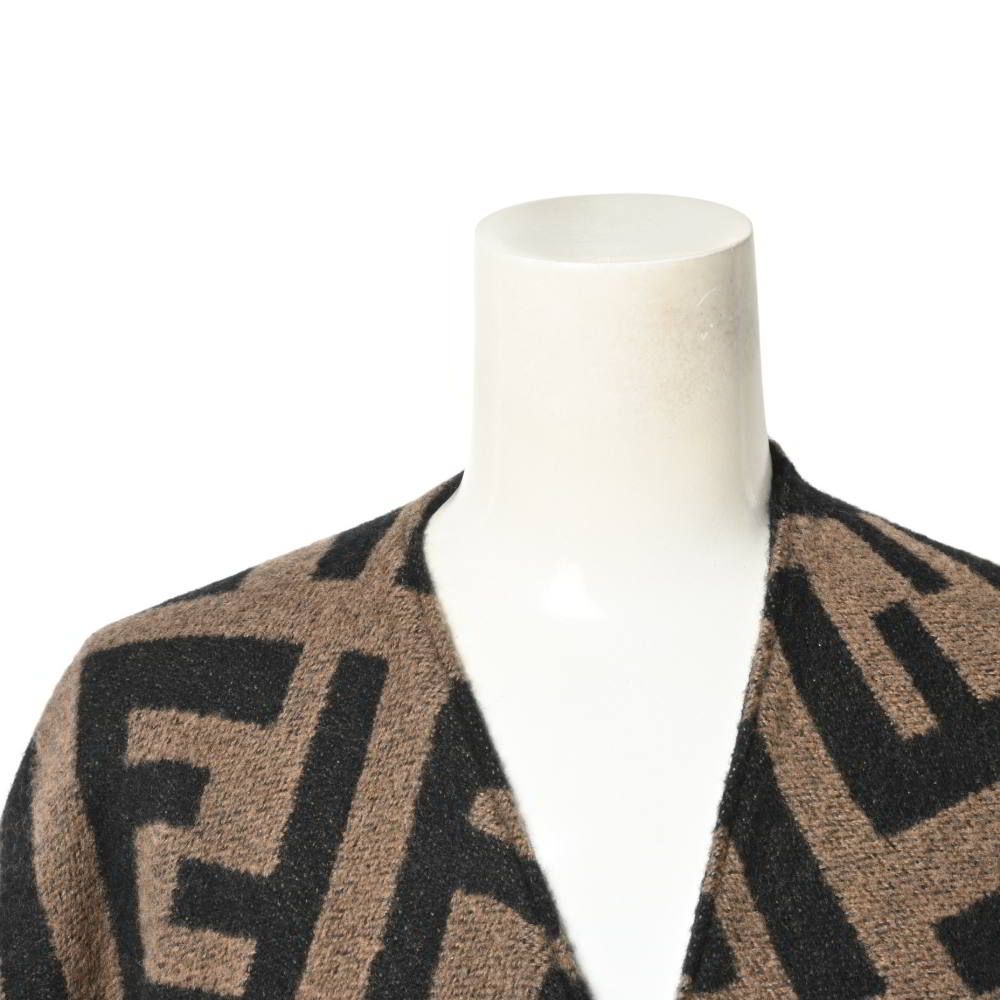 FENDI ズッカ柄 リバーシブル ポンチョ リバー コート - メルカリ