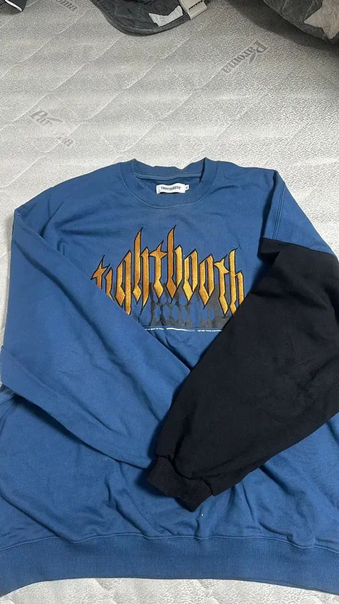 タイトブース ブルー 起毛 スウェット