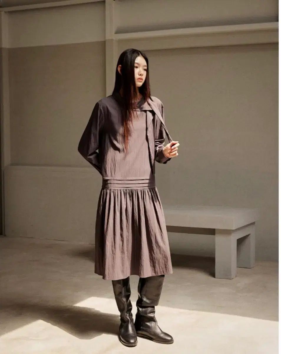 OURO アウロ タイネックドレス チャコール |F