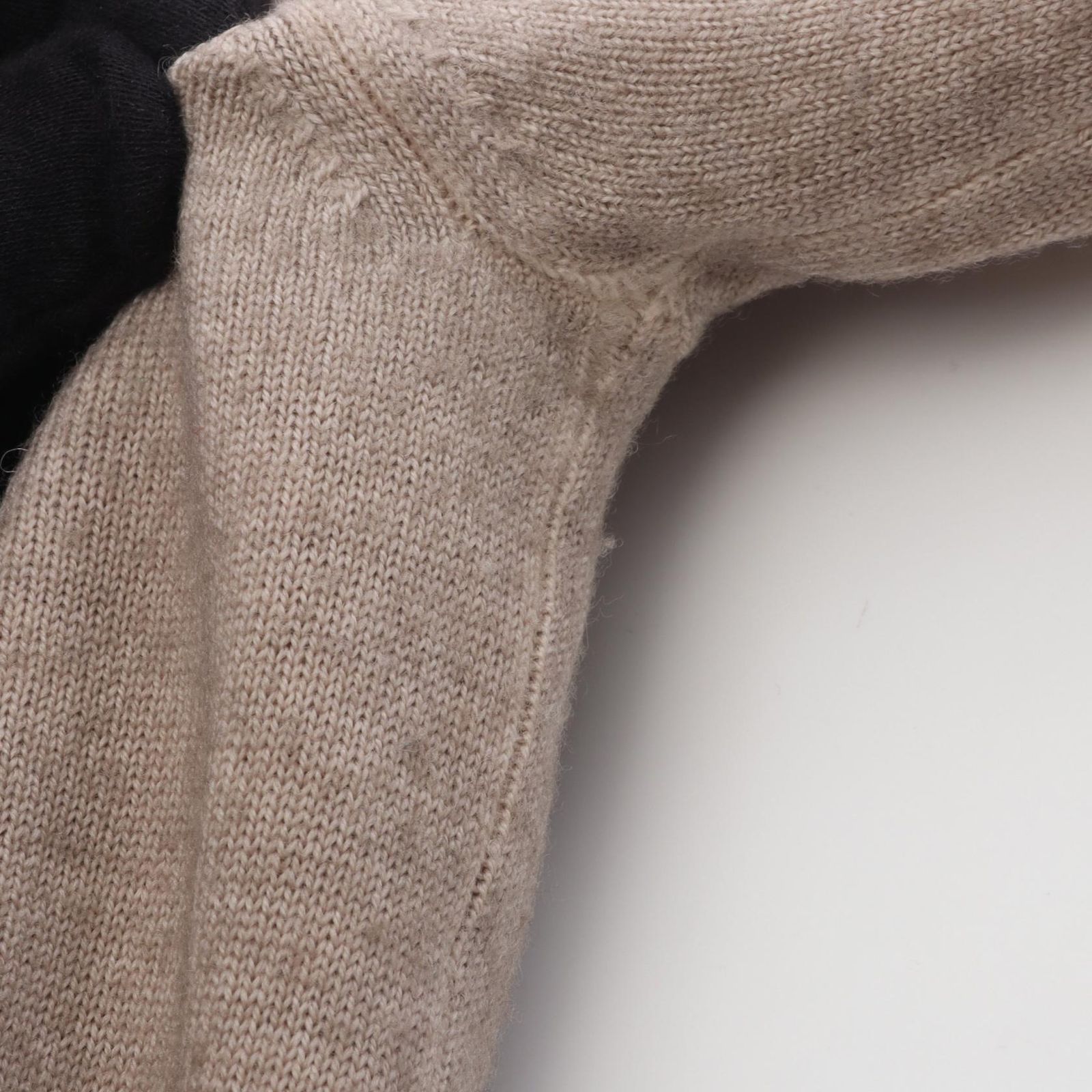 クルチアーニ CRUCIANI ニット ベージュ ウール ニット ベージュ