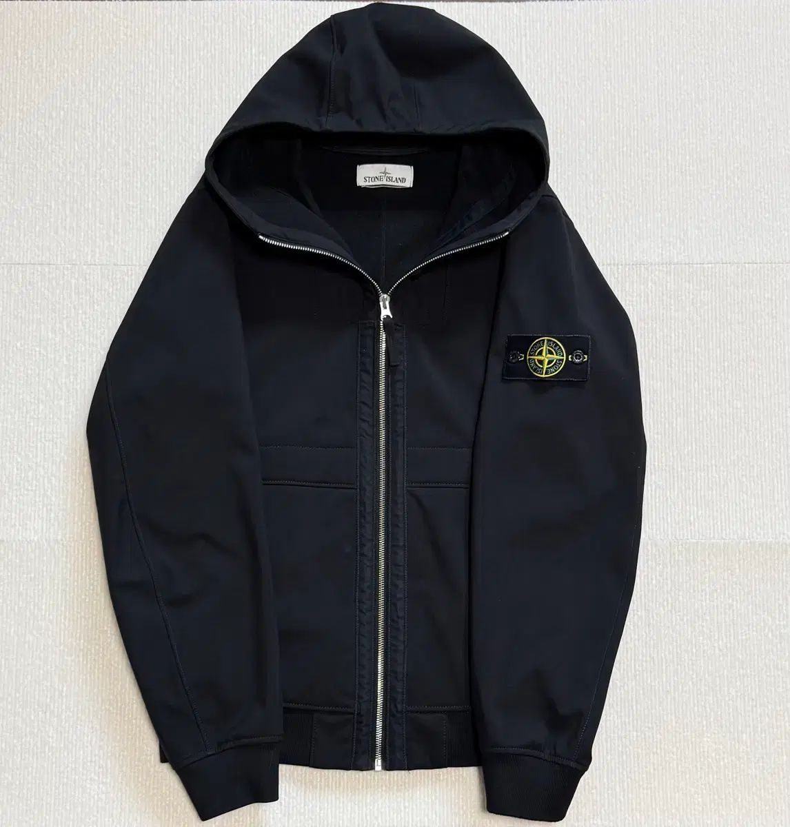 M size ストーンアイランド ソフトシェル ブラック