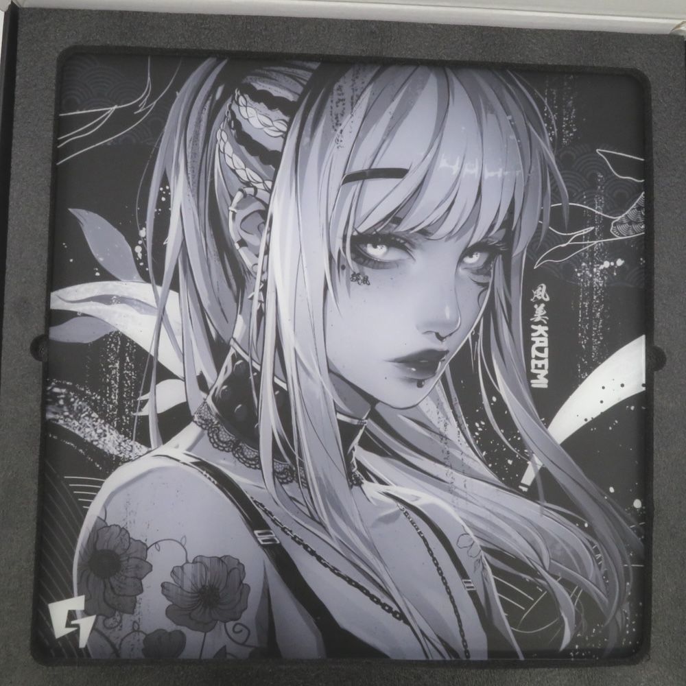 GLSSWRKS Kazemi Glass Mousepad Dark（ガラスマウスパッド） - メルカリ