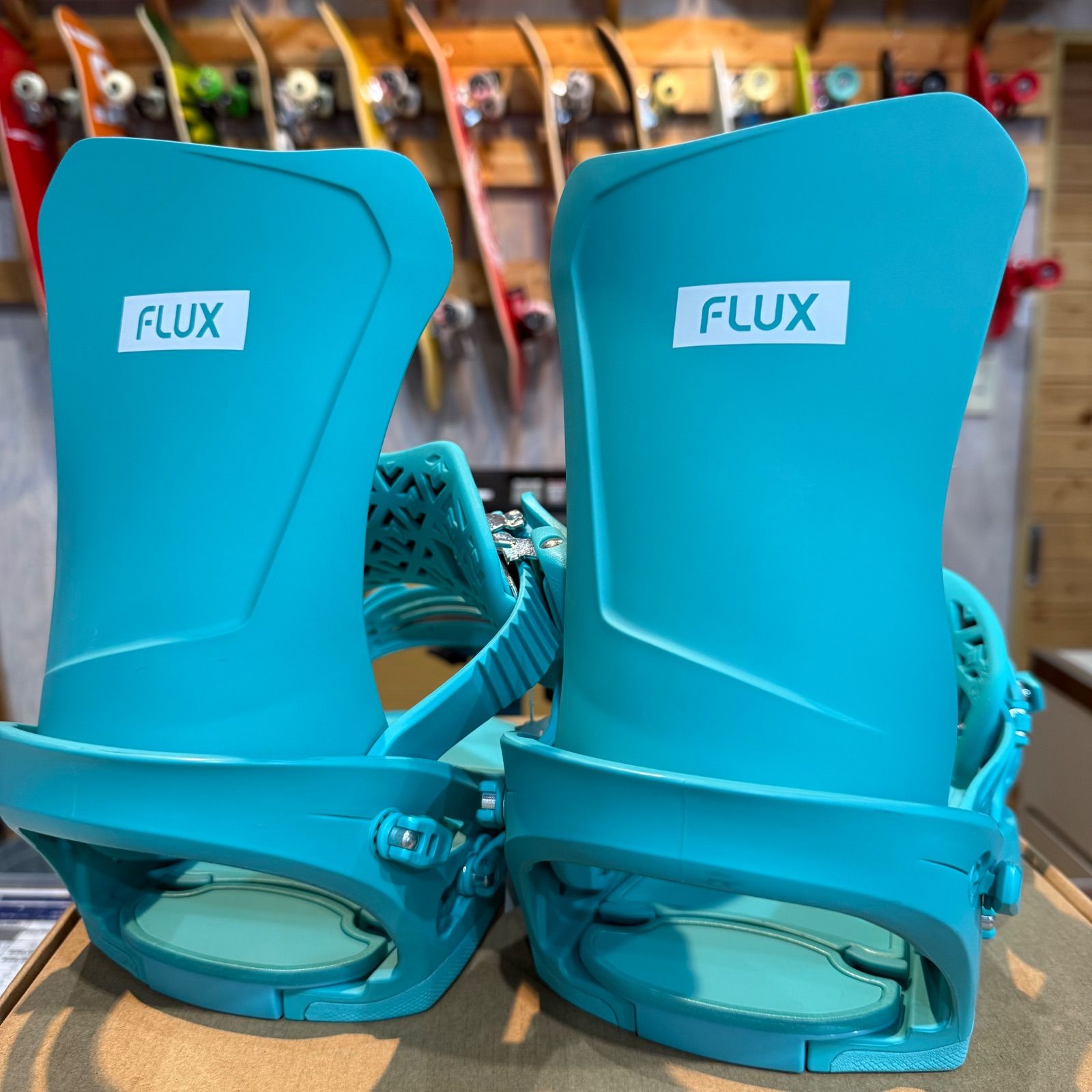 25-26 FLUX DS TURQUOISE ターコイズ Sサイズ