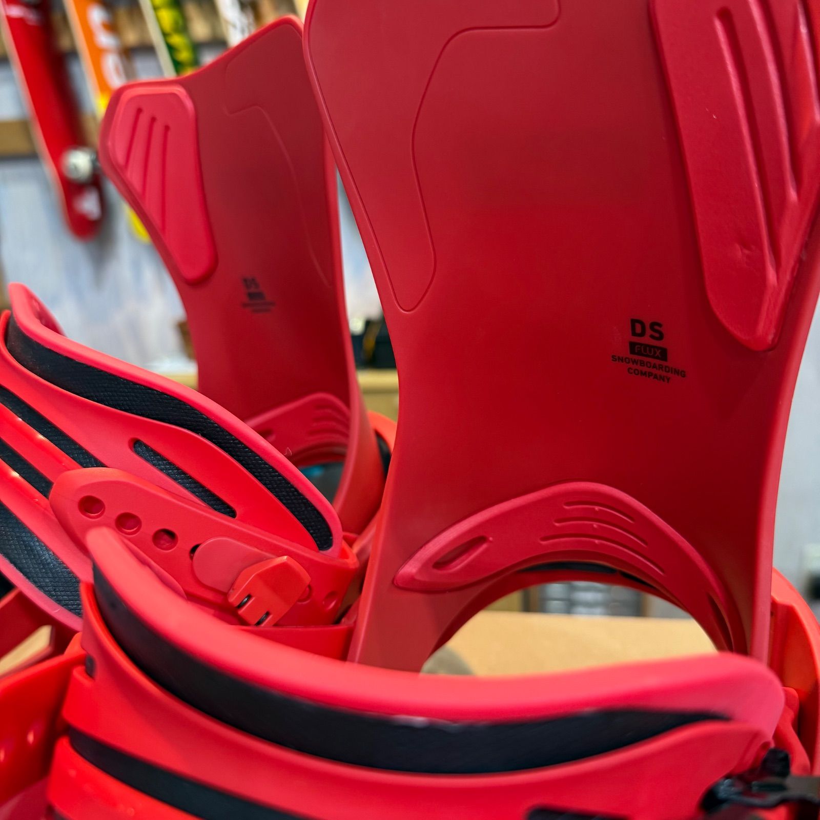 25-26 FLUX フラックス DS M.RED Mサイズ 新品未使用品 25-26 FLUX