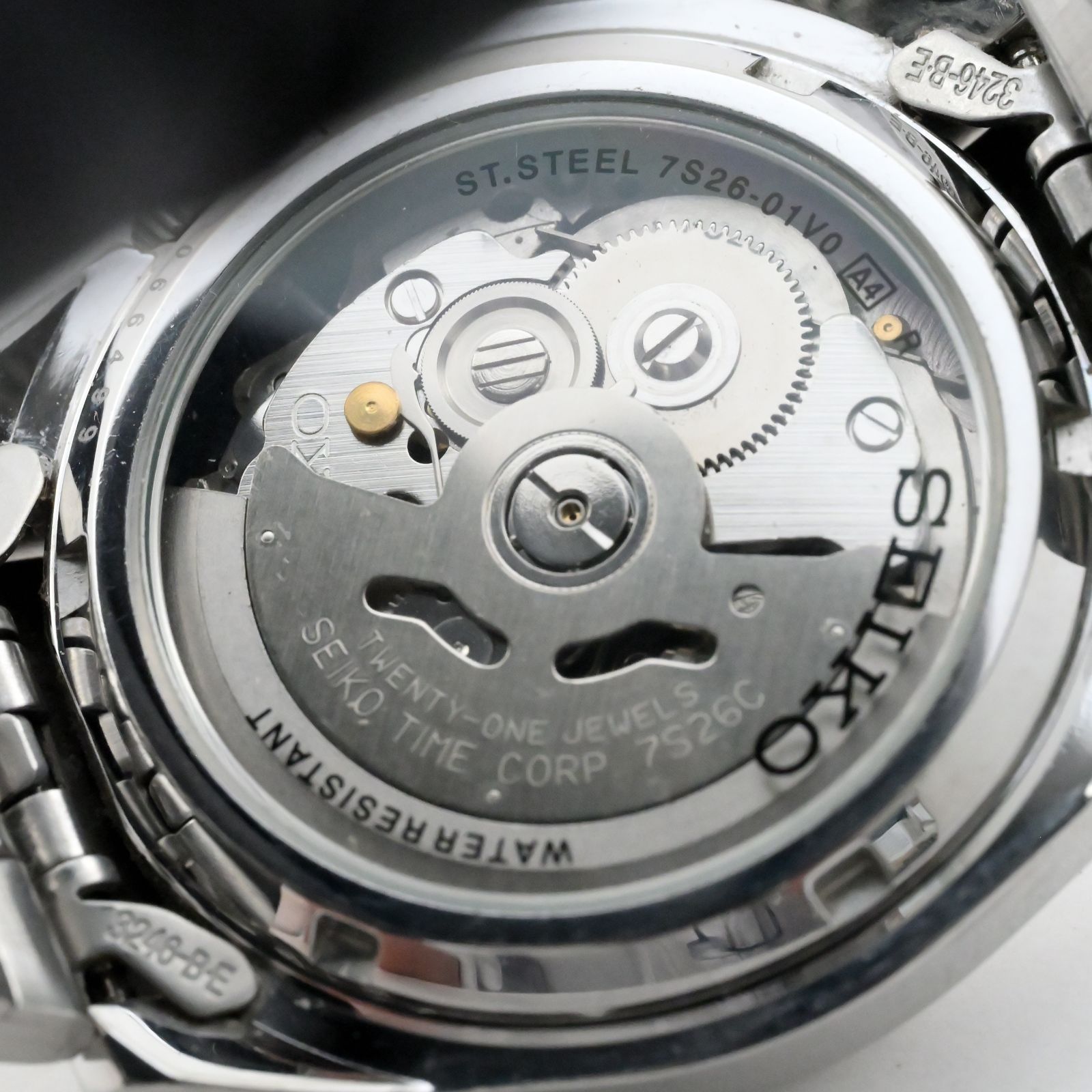  セイコー 5 Seiko Day Date Ref 7S26 01V0 柔らか素材 自動巻き時計 腕時計(アナログ)