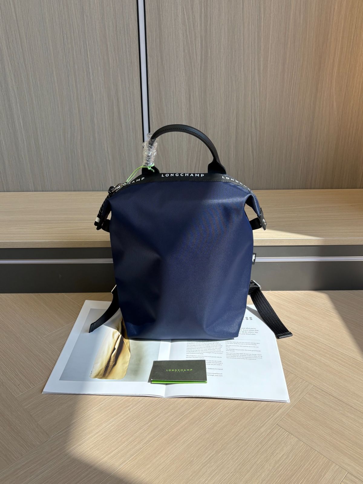 ? ♥ LONGCHAMP 大容量 男女兼用 帰省 旅行バッグ ファション 抜群 リュック リュックサック バックパック ダークグレー デザイン大容量 上品なデザイン 軽量ネイビー