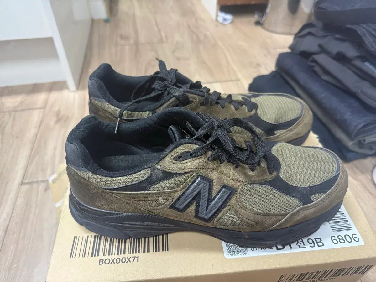 ブラウン ブラック