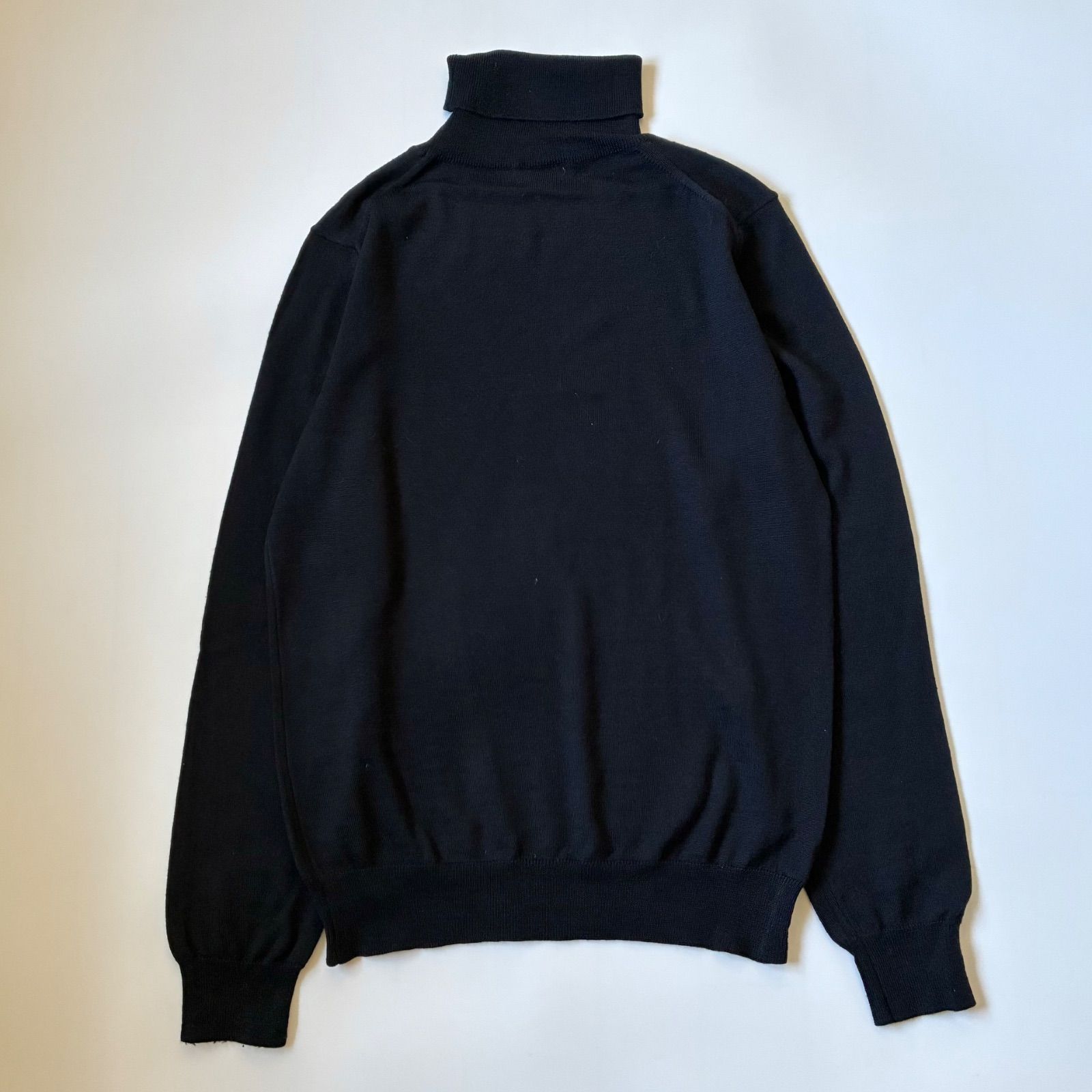 BEAMS F / ウール 21ゲージ タートルネックニット イタリア製 - メルカリ