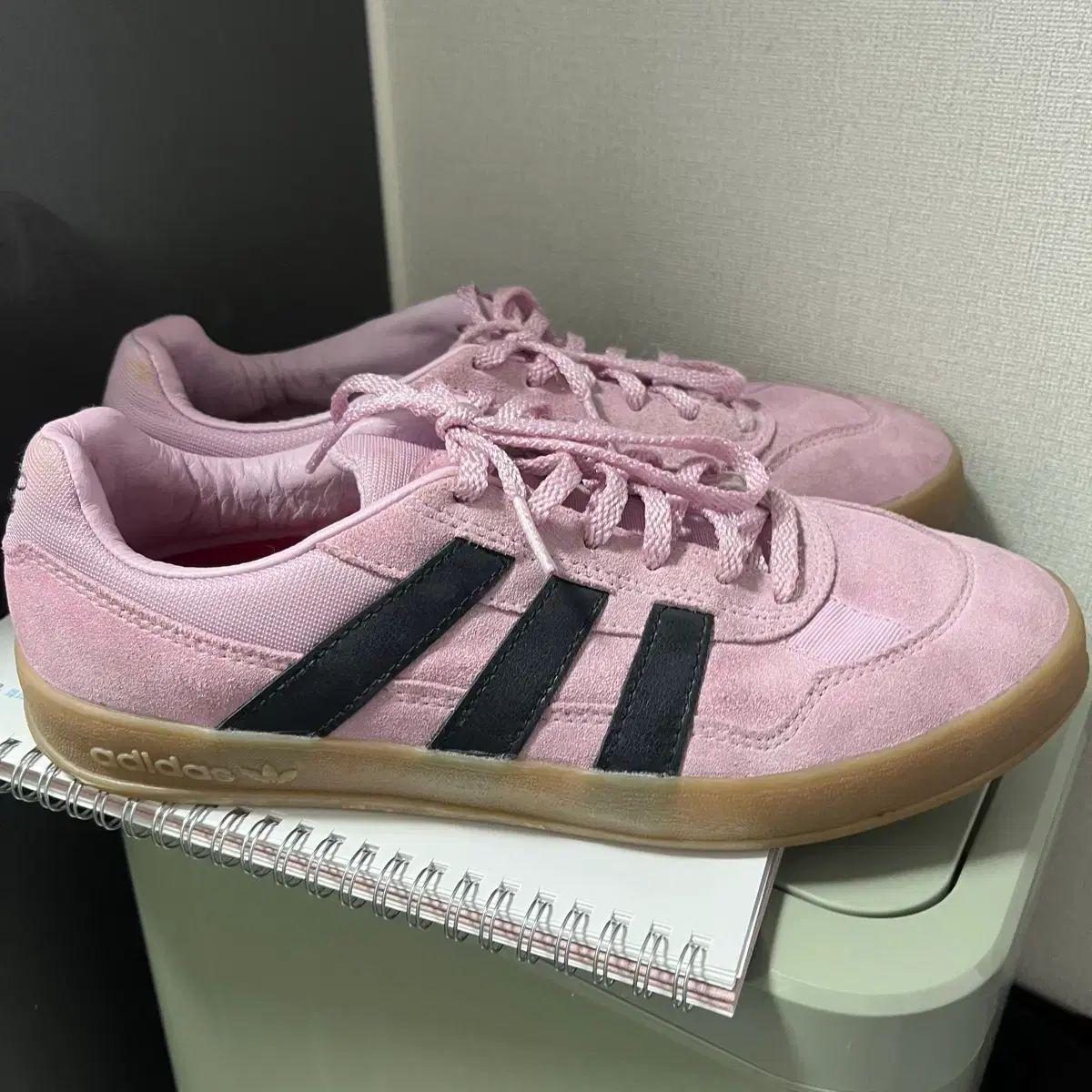 アディダス x Mark Gonzales Aloha SUPER LITE orchid core black 240