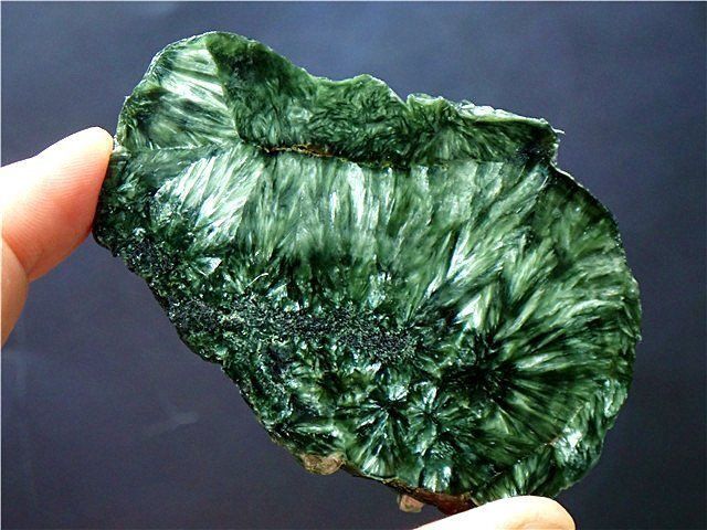 天然セラフィナイト原石YT6U3/69U54C - メルカリ