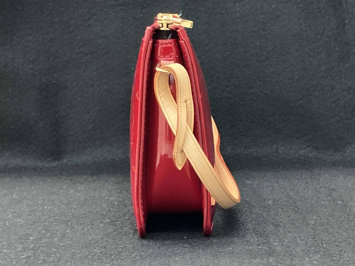 LOUIS VUITTON ルイヴィトン ヴェルニ レキシントン M 93525 ポーチ 赤 ブランド