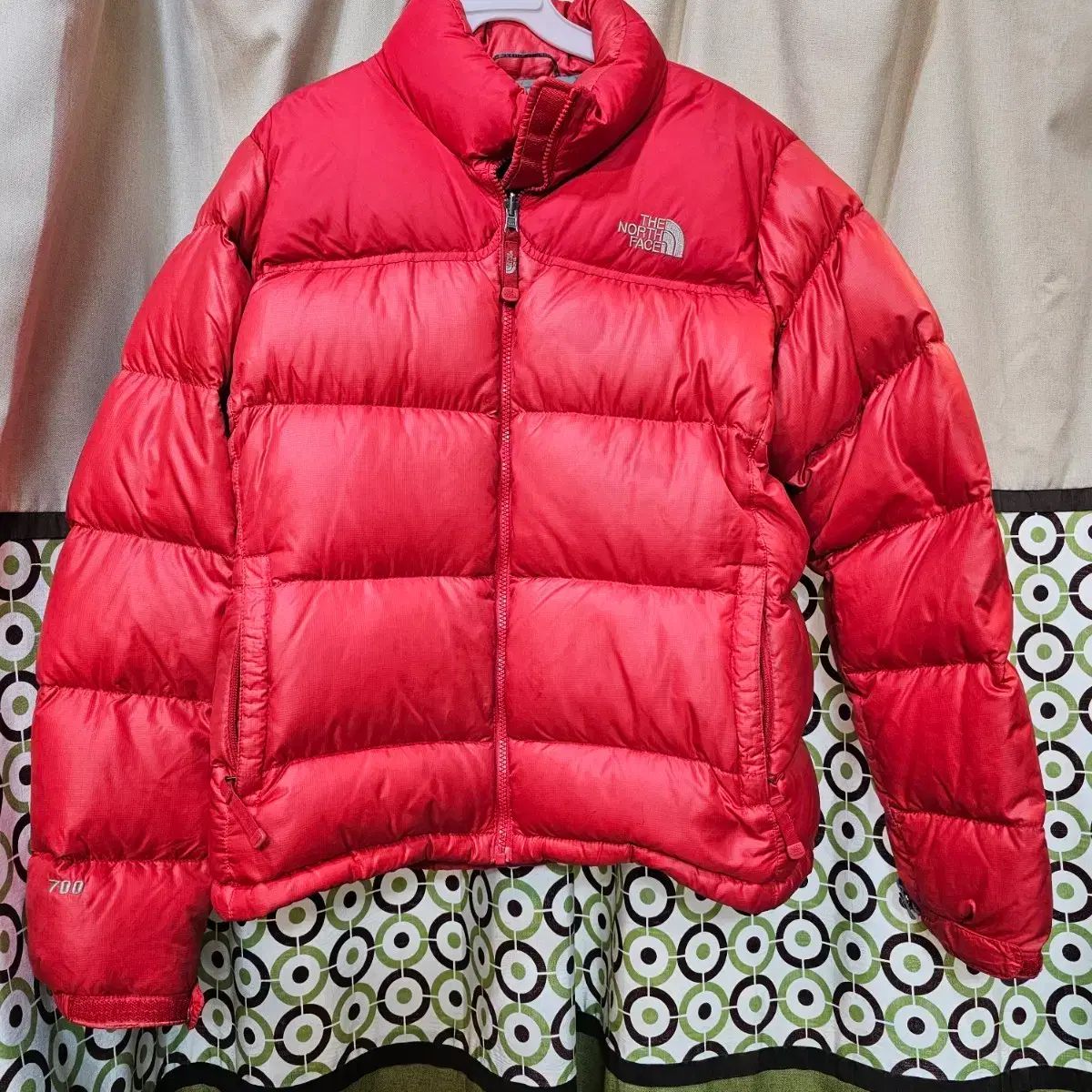 THE NORTH FACE ザノースフェイス 700 ヌプシ ダウン レッド