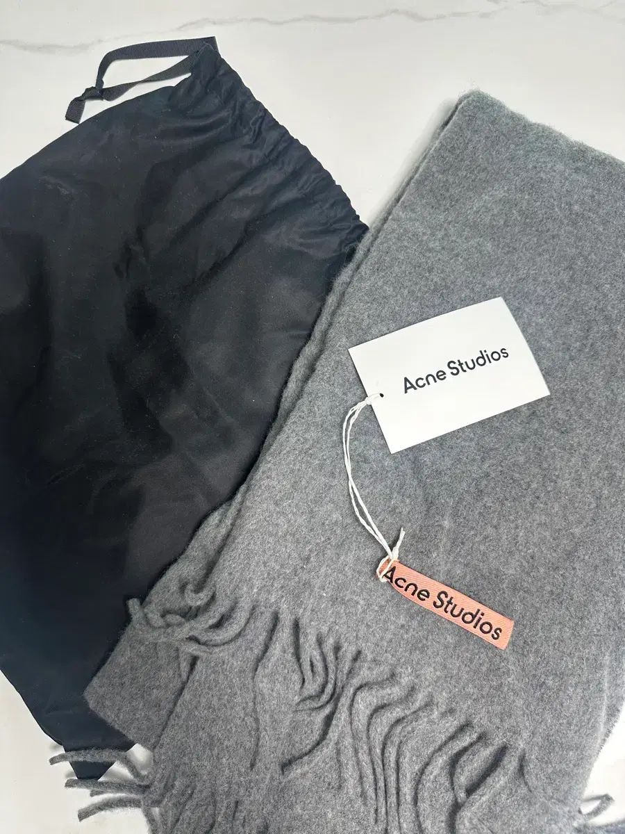Acne Studios アクネストゥディオズ マフラー グレー ダストバッグ
