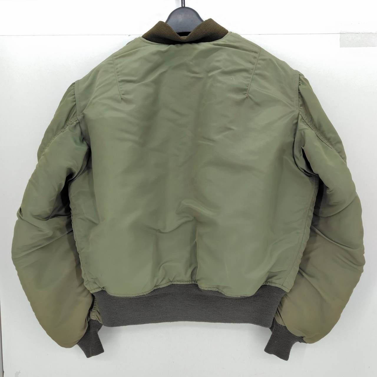 バズリクソンズ B-15 フライトジャケット ミリタリー カーキ 40メンズ BUZZ RICKSON'S バズリクソンズ B-15D BR13872 フライトジャケット 40