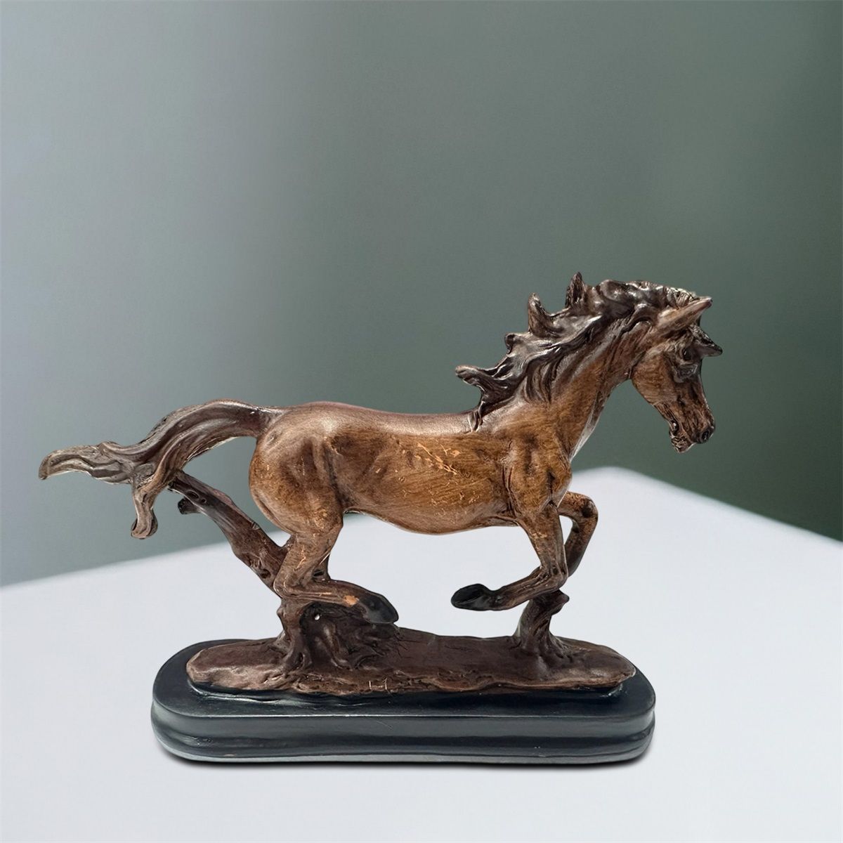  オブジェ 置物 うま 馬 ウマ 干支 インテリア リビング ダイニング 玄関 寝室 装飾 オーナメント 樹脂 プレゼント ギフト オシャレ 可愛い 癒しグッズ 棚装飾 ホームデコレーション 卓上置物 置物 インテリア小物