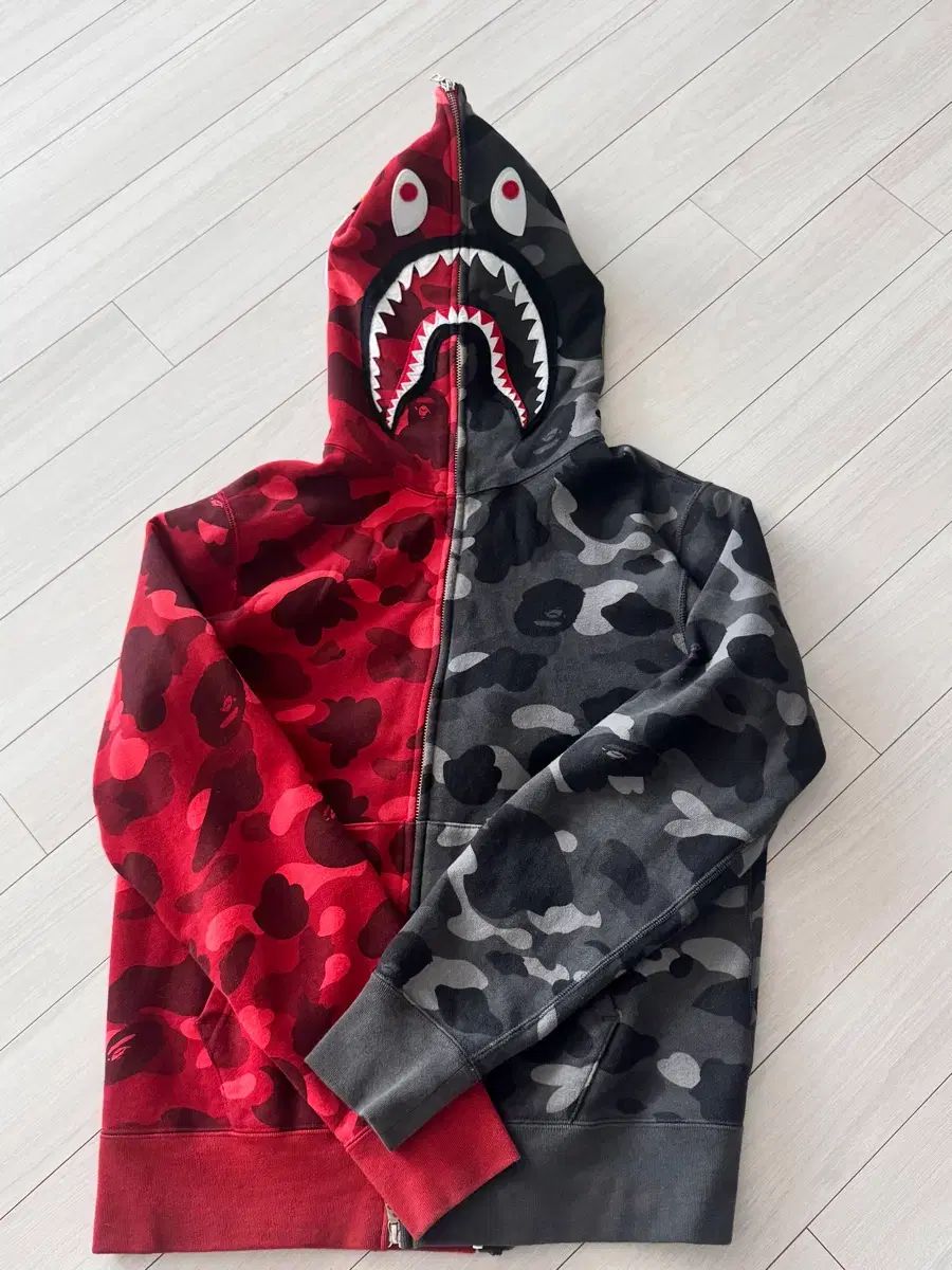 A BATHING APE アベイシングエイプ フーディー ジップアップ M