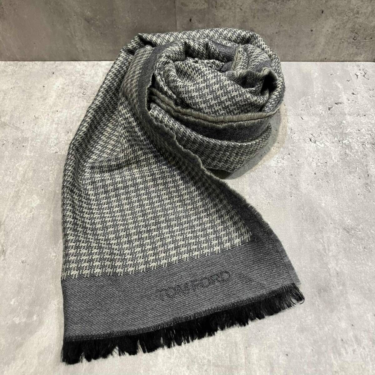 TOMFORD ストール マフラー 千鳥柄 グレー トムフォード