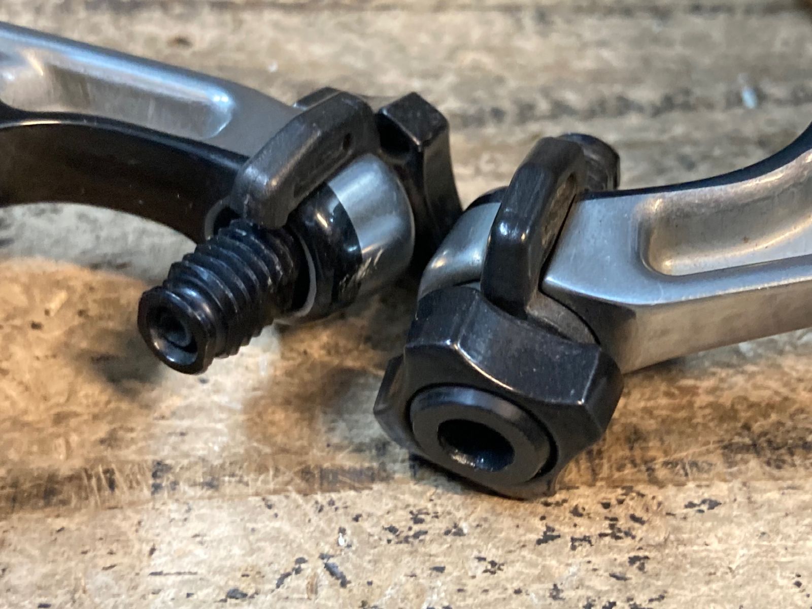 JN823 シマノ SHIMANO デュラエース DURA-ACE BR-9000 キャリパー