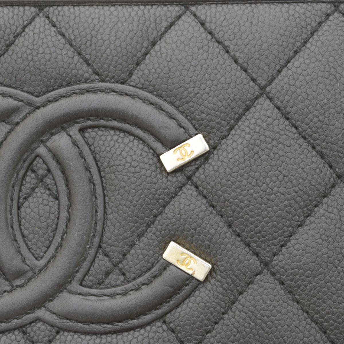 CHANEL】A84449 CCフィリグリー マトラッセ キャビアスキン ラウンド