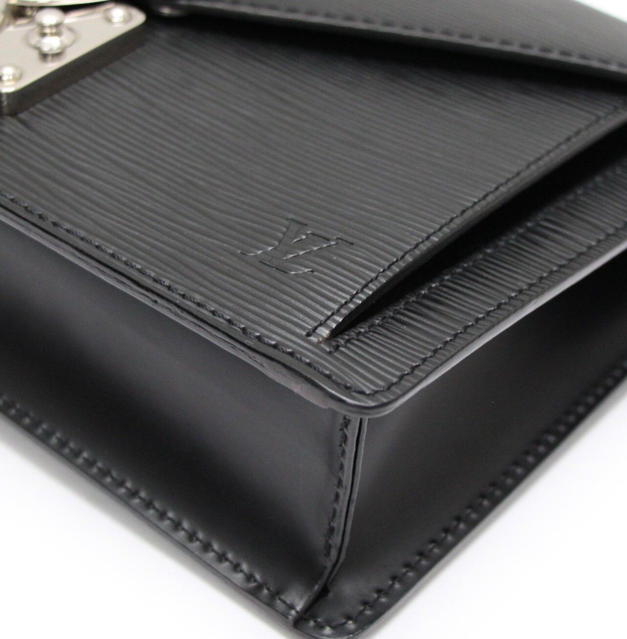 美品 ルイヴィトン LOUIS VUITTON セリエドラゴンヌ セカンドバッグ