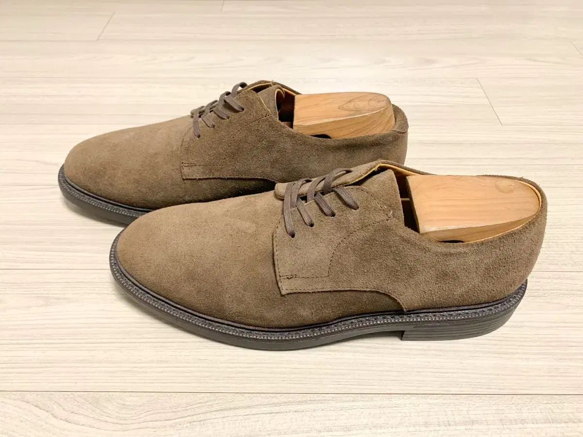 スウェード レースアップ