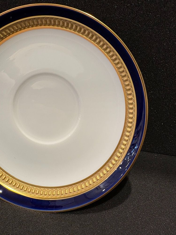 ロイヤルブルークラウン 瑠璃エンボス