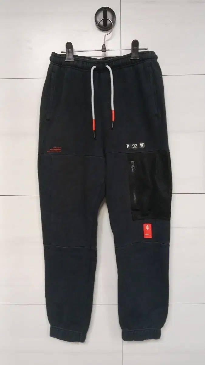 NIKE カイリー ブラック ジョガー トレーナー ズボン Mサイズ