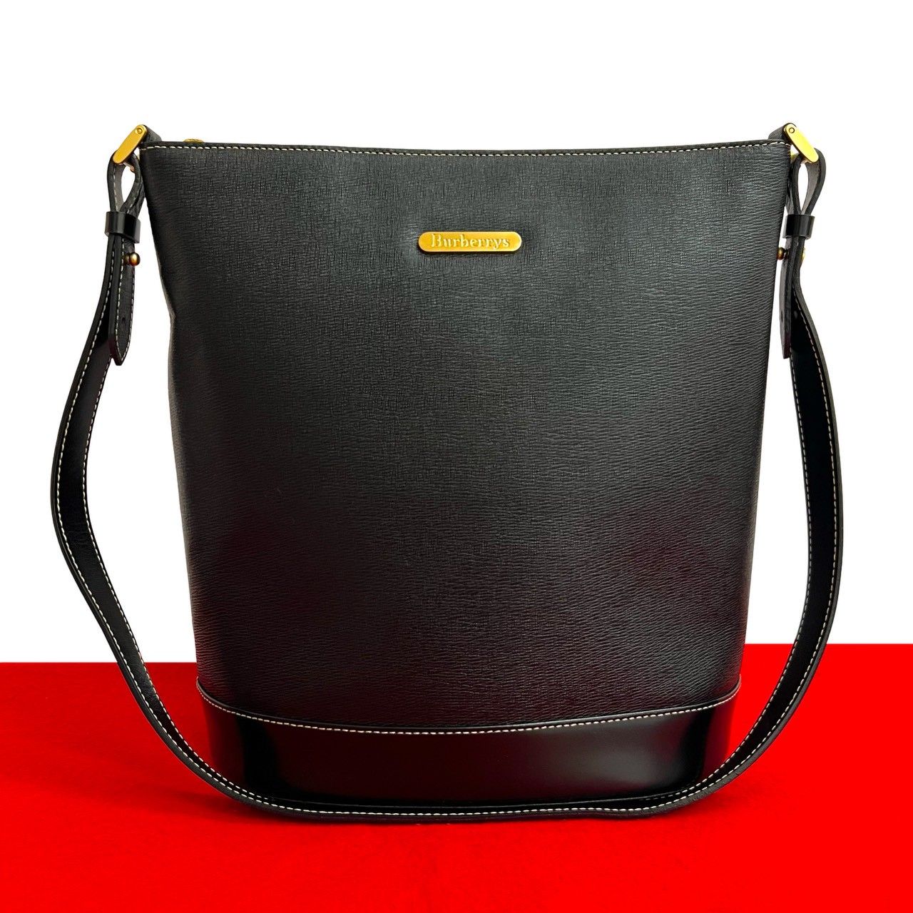 極 美品 Burberrys バーバリーズ ヴィンテージ ロゴ 金具 レザー 本革