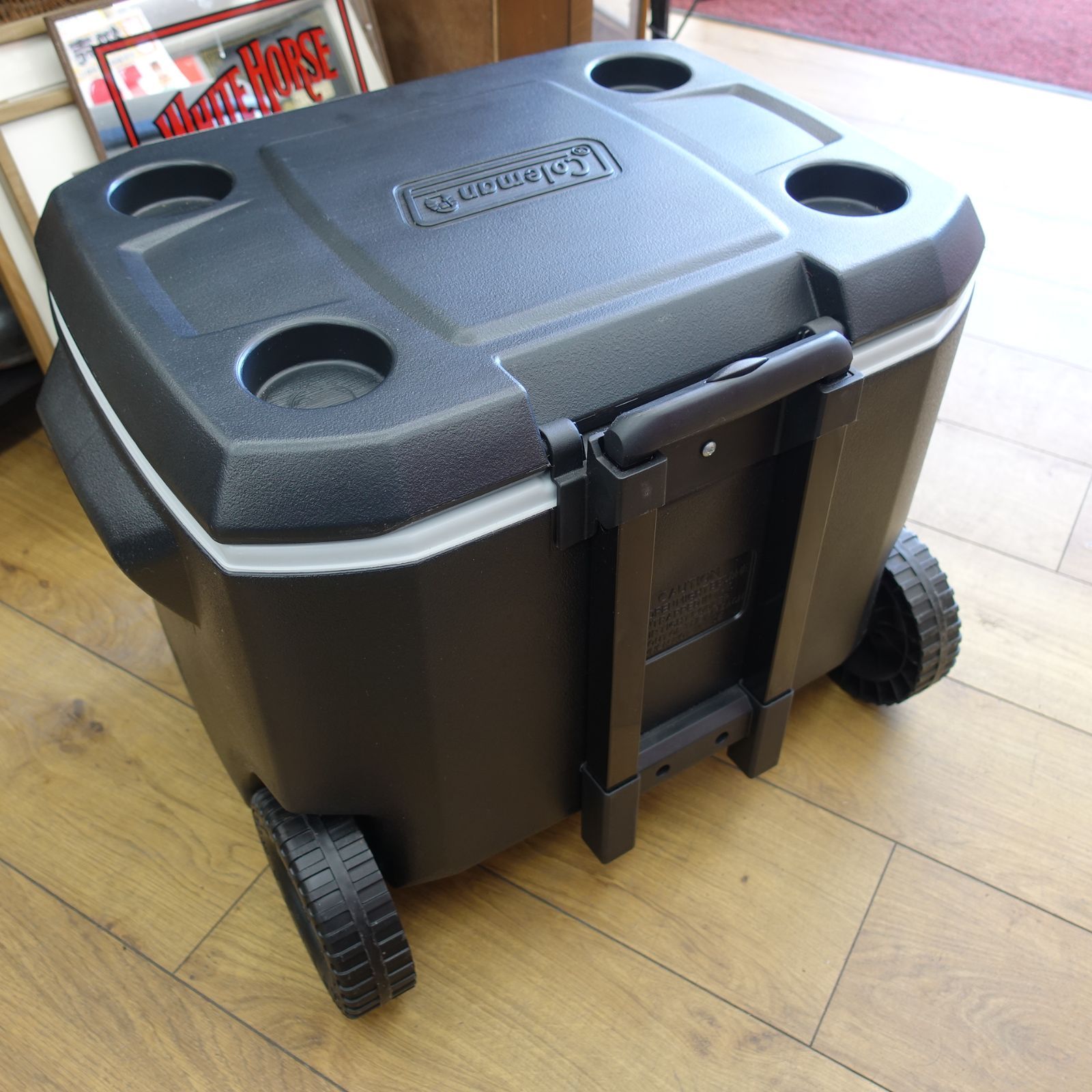 コールマン  エクストリームホイールクーラー 50QT ネイビー 47L 　エキスパート藤沢辻堂店 コールマン エクストリームホイールクーラー 50QT ネイビー 47L