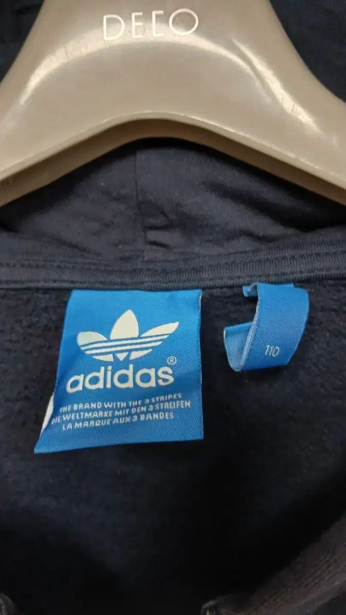 ジップアップ ネイビー