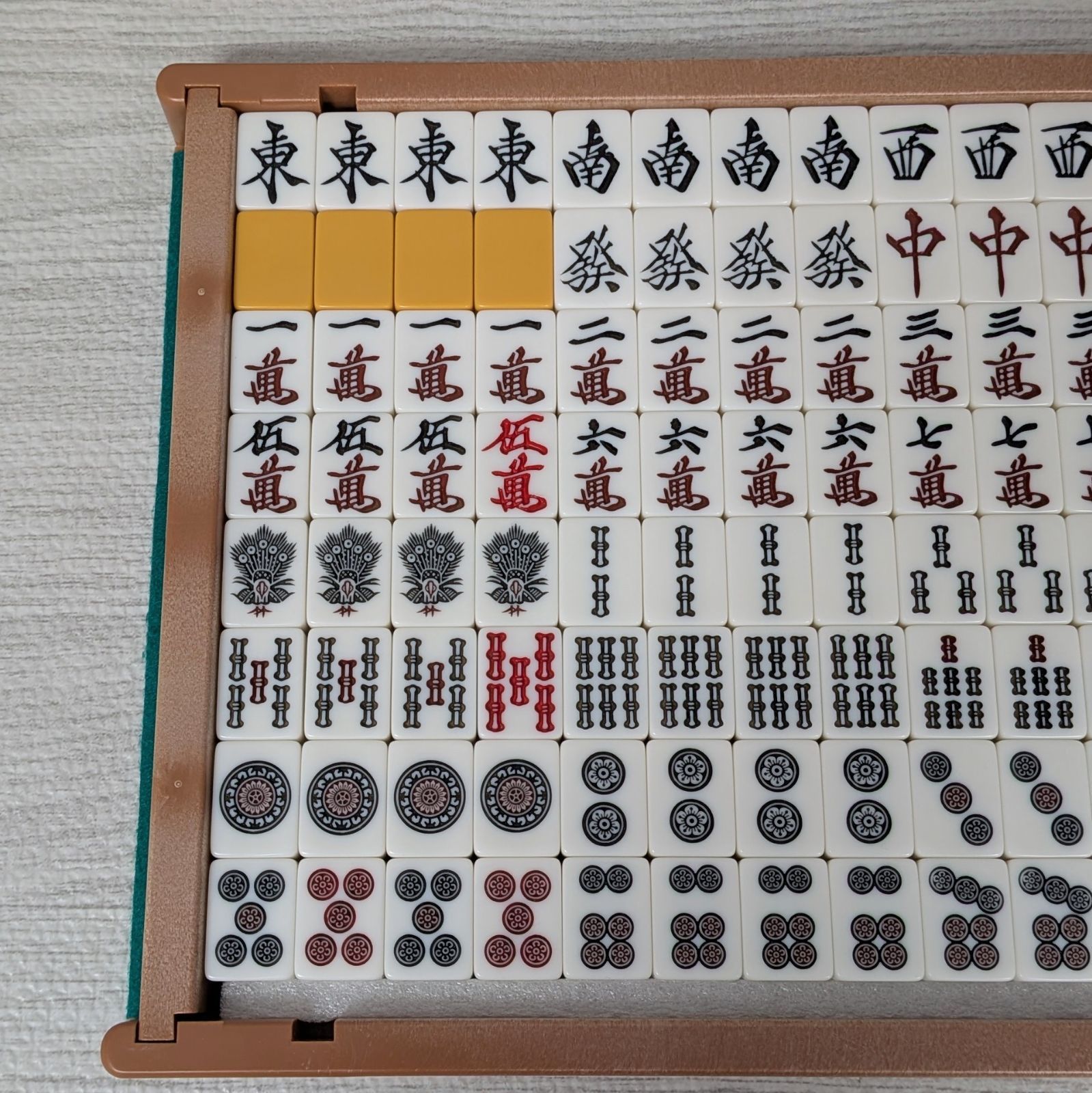 全自動麻雀 麻雀牌 旧アモス 牌サイズ 黄色 カラー点棒付 - メルカリ