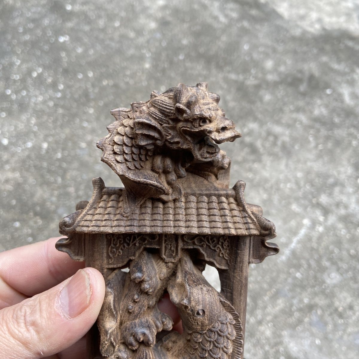 高級白棋楠（はくきなん）沈香 手彫り 魚躍龍門 鯉 置物 開運 出世