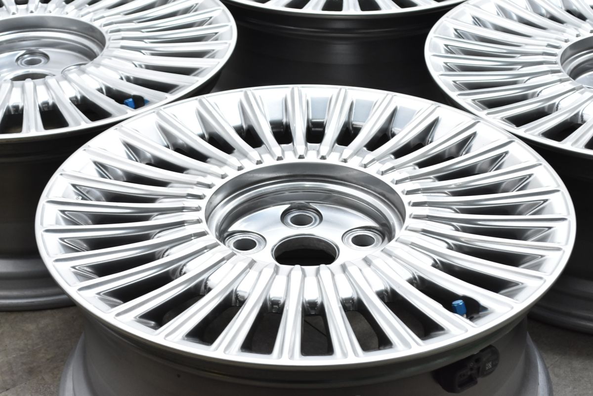 美品】トヨタ UWG60 センチュリー 純正 18in 7.5J +32 PCD120 4本 