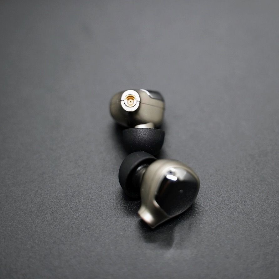 極上の音響】DIY XELENTO 第2世代 標準MMCX 高級合金ハウジング - メルカリ