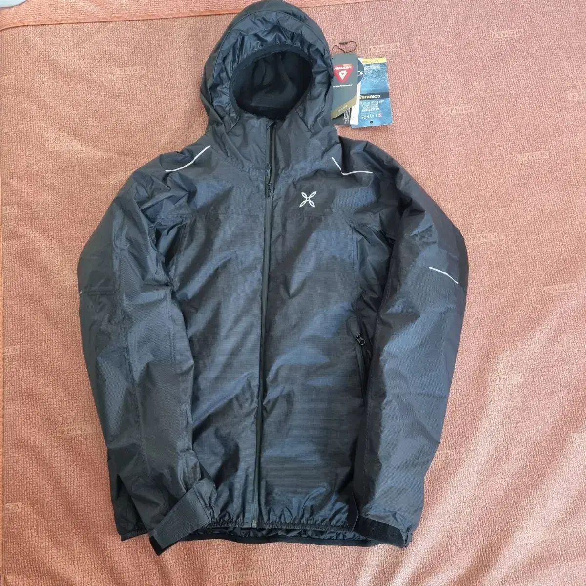 MONTURA モンチュラ ネビス2