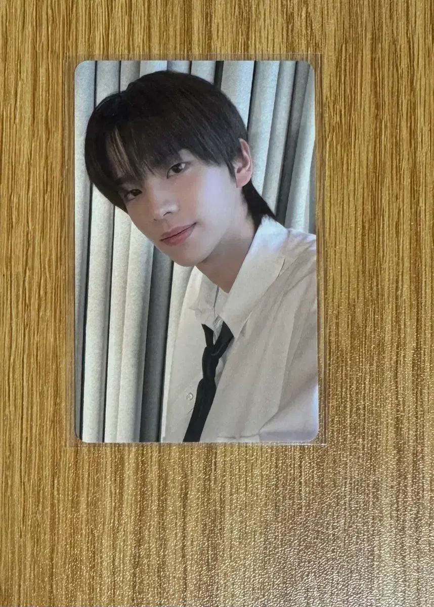 トゥアーズ シンユ トレカ Weverse コン 特典