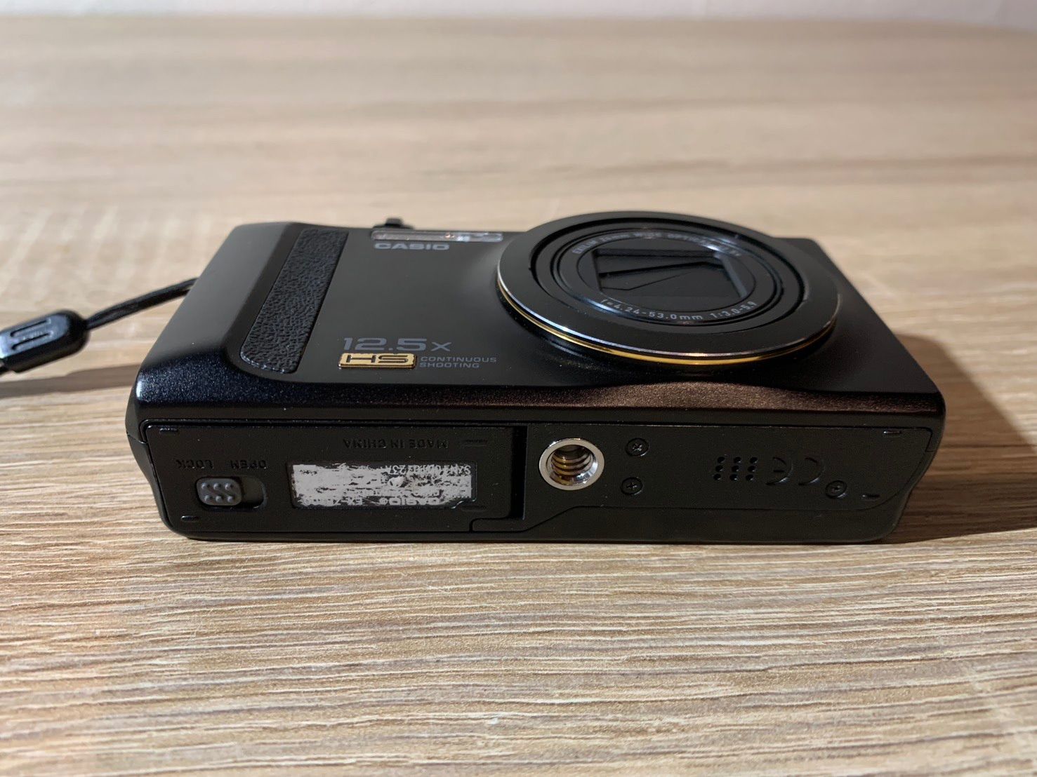 7691 CASIO カシオ EXILIM EX-ZR200 ブラック デジカメ 動作確認済み