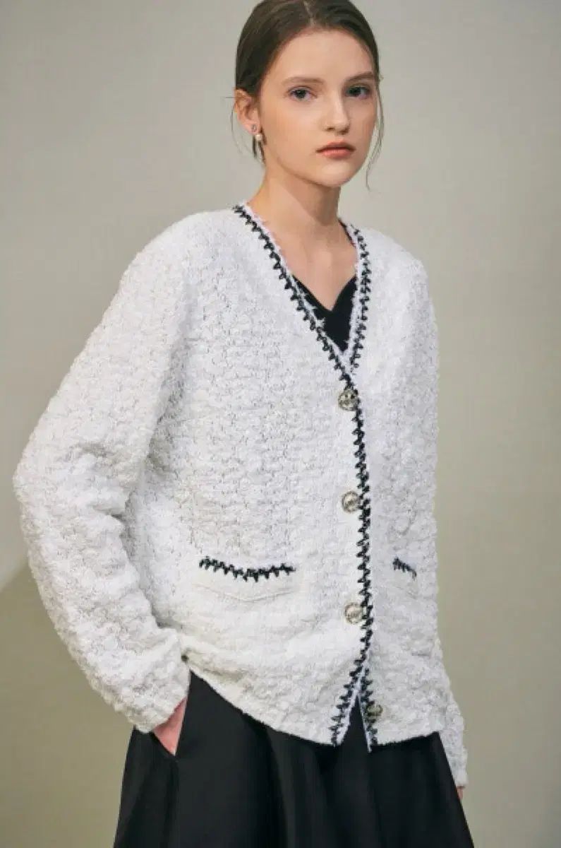 マイン24 グリッター シークエン エンボス トリミング ジャケット ブラック