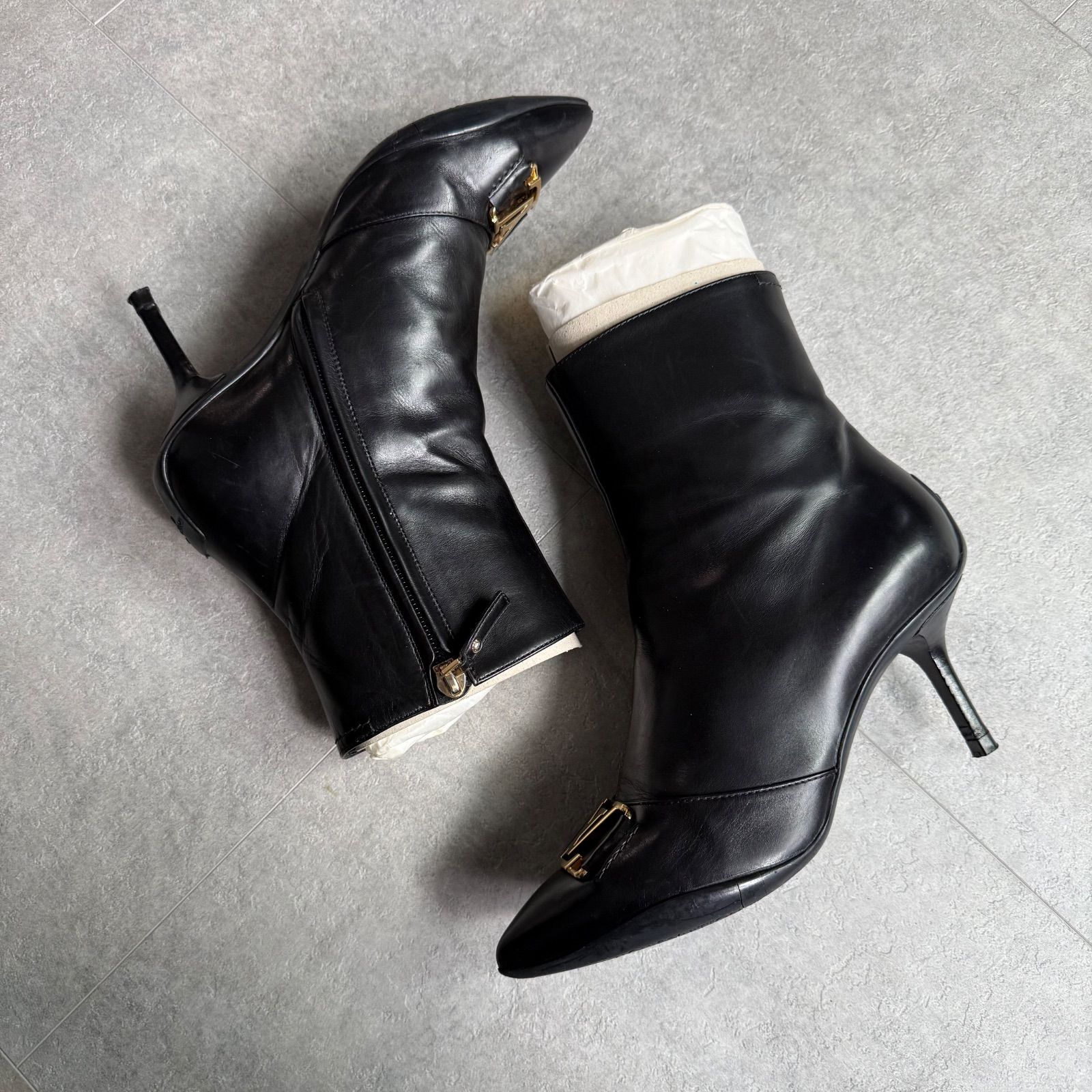 LOUIS VUITTON ルイヴィトン LVロゴ レザー ブーツ ポインテッドトゥ