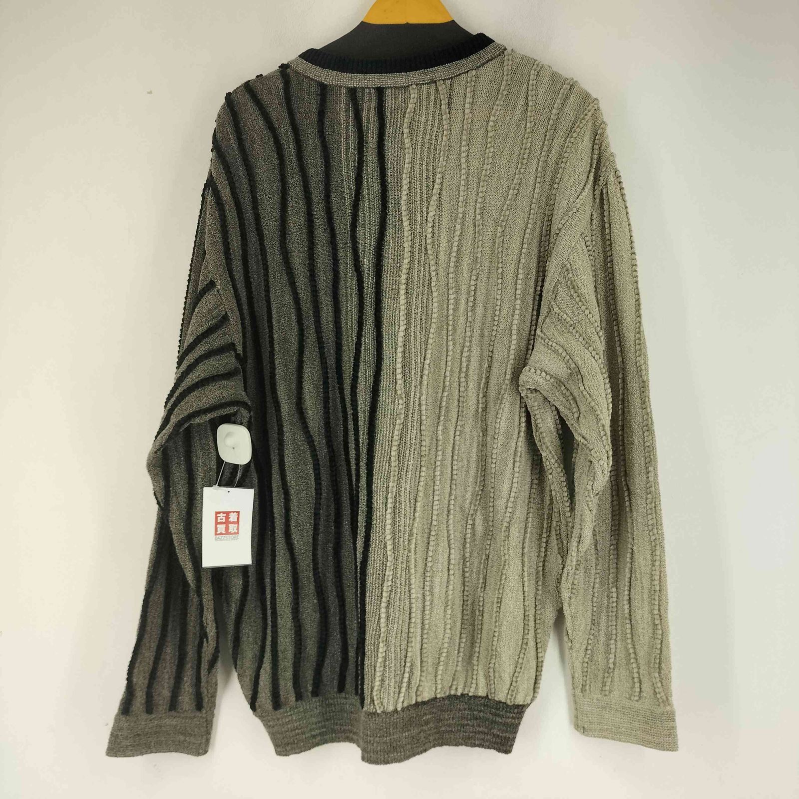 ユーズドフルギ USED古着 DOLCE ELEGANTE 総柄3Dニット メンズ 48