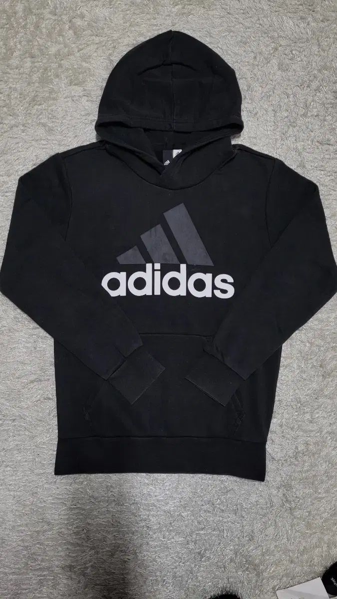 アディダス ビックロゴ フードTシャツ G