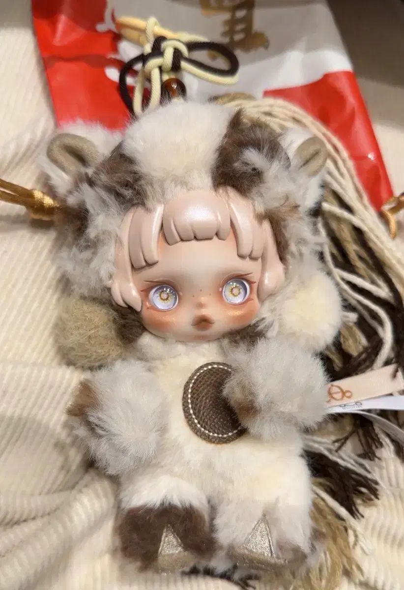 POP MART ポップマート 疾走 2 Baddies シリーズ ぬいぐるみ キーホルダー リズ 外形 最高