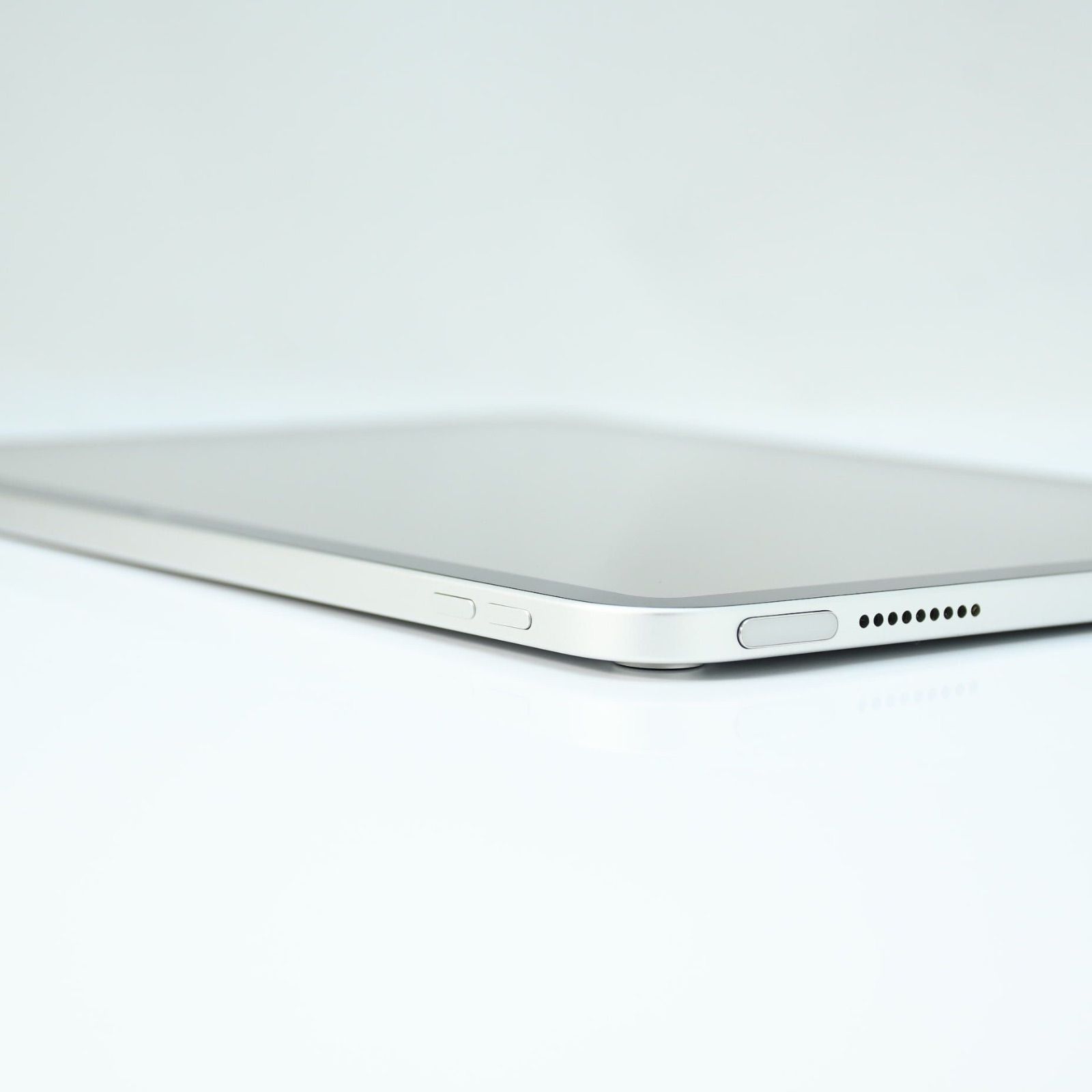 バッテリー最大容量99％】iPad 第10世代 256GB Wi-Fiモデル シルバー