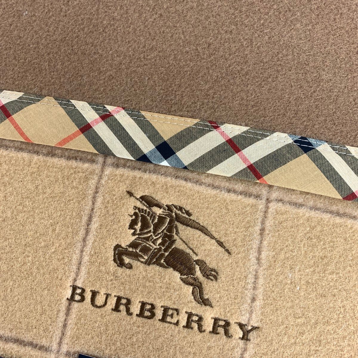 BURBERRY - 新品 バーバリー 毛布 ウール100% 茶系 ノバチェックの通販